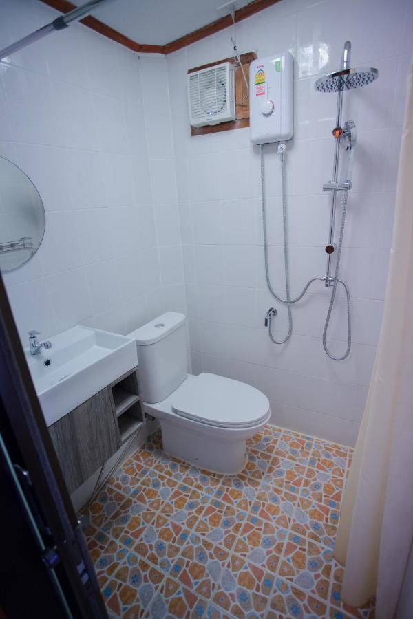 Hotel Romyen House Ban Nong Nam Khan Esterno foto